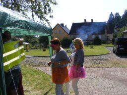 „Dzień pieczonego ziemniaka”. Spotkanie integracyjne w DPS w Jugowie. 31 sierpnia 2017r.